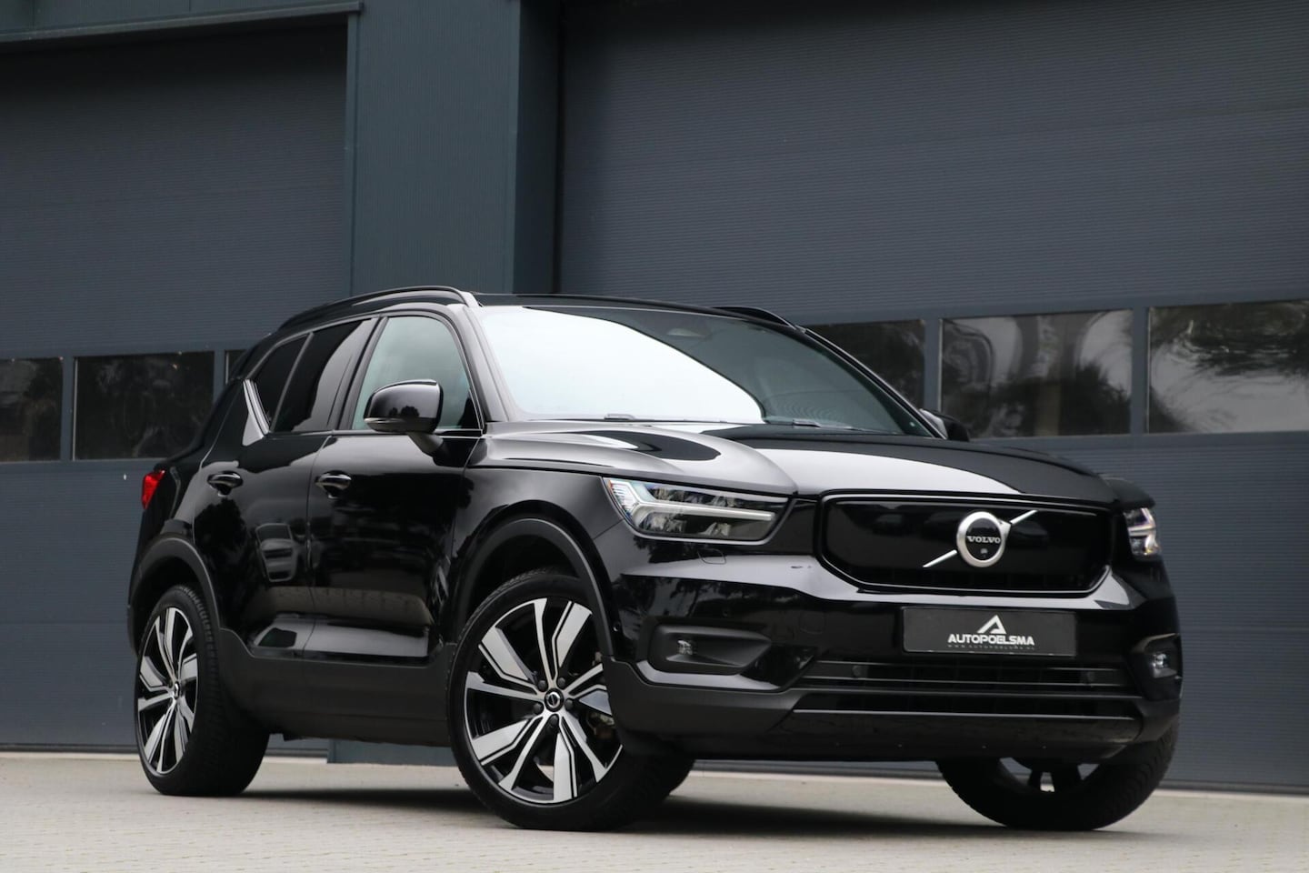 Volvo XC40 - Recharge Pro |R-DESIGN| Panodak Trekhaak 19'Inch Harman/Kardon Memory Stoelen Warmtepomp P - AutoWereld.nl