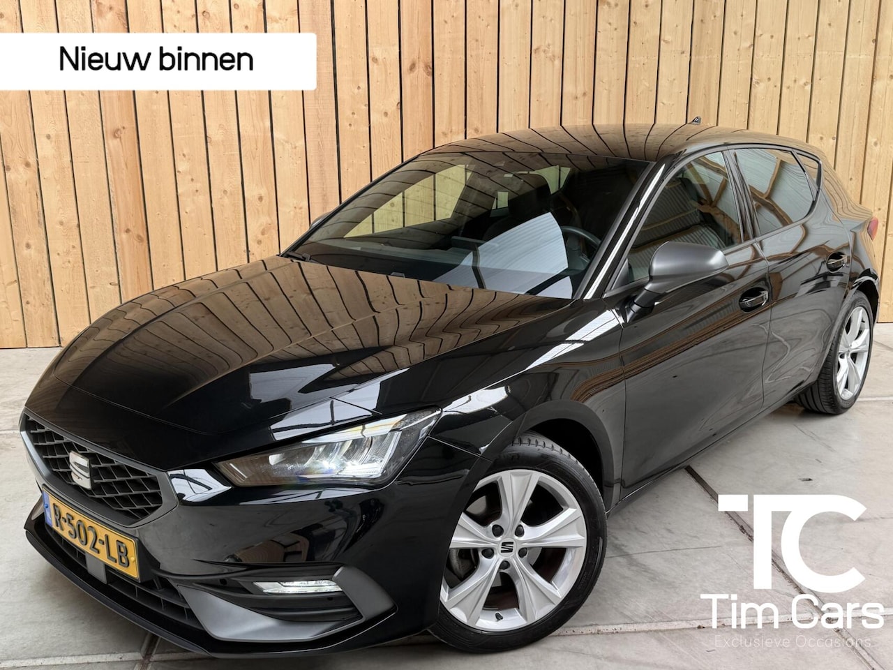 SEAT Leon - 1.0 TSI FR Business Apple CarPlay/Android Auto | Cruise & climate control | DAB ontvanger - AutoWereld.nl