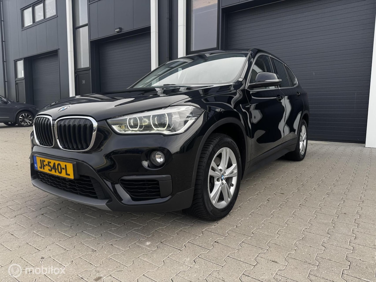 BMW X1 - sDrive16d Corporate Lease Essential 2016(NAP) - AutoWereld.nl