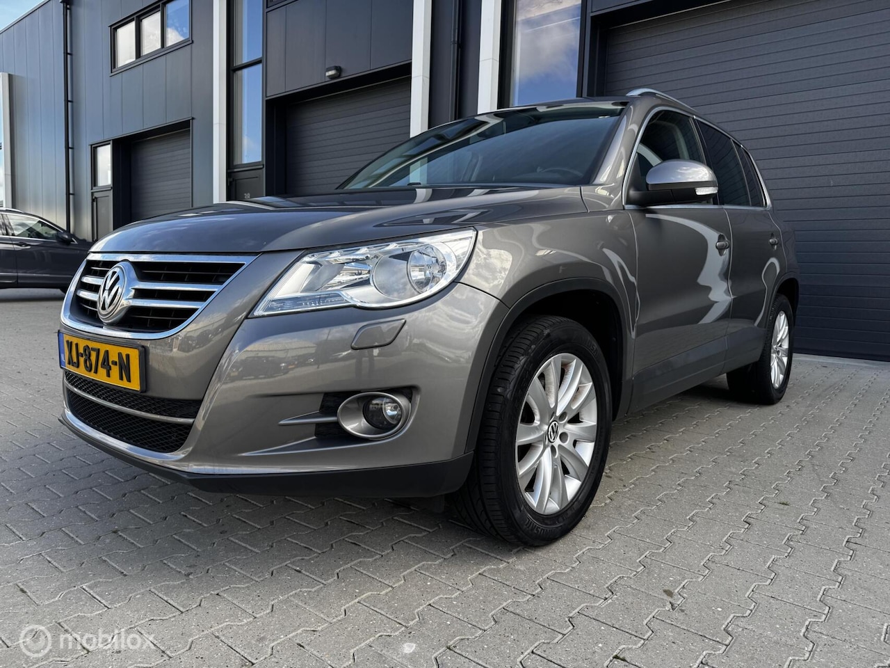 Volkswagen Tiguan - 1.4 TSI Comfort&Design 2010(APK/AIRCO) - AutoWereld.nl