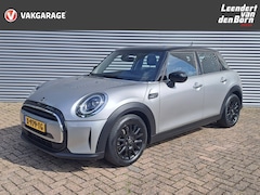 MINI 5-Deurs - 1.5 Cooper Camden Edition | Navi | Sensoren | Cruise | DAB | Apple Carplay/Android Auto