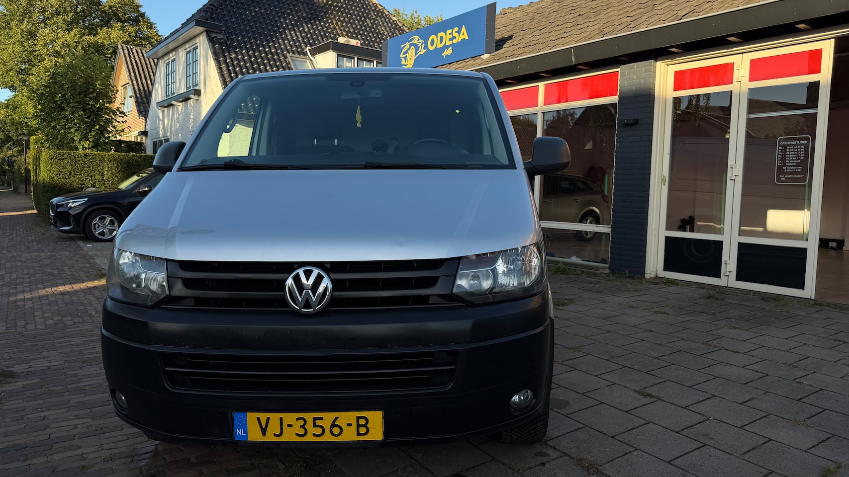 Volkswagen Transporter - 2.0 TDI L2H1 DC Comfortline - AutoWereld.nl
