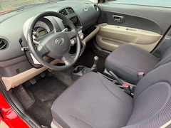 Daihatsu Sirion 2 - 1.0-12V Trend SCHUIFDAK APK NAP
