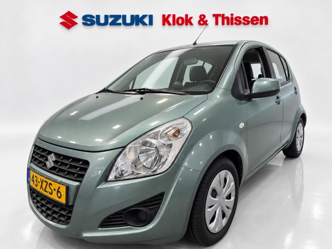 Suzuki Splash - Dealer onderhouden 1.2 Comfort Airconditioning Parrot handsfree bellen 8 air bags - AutoWereld.nl