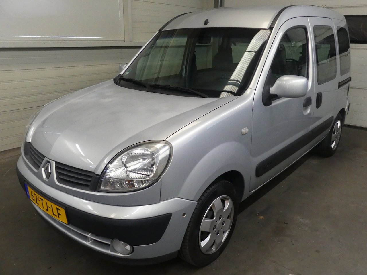 Renault Kangoo - 1.6-16V Privilège - Trekhaak - Airco - Nieuwe APK - AutoWereld.nl