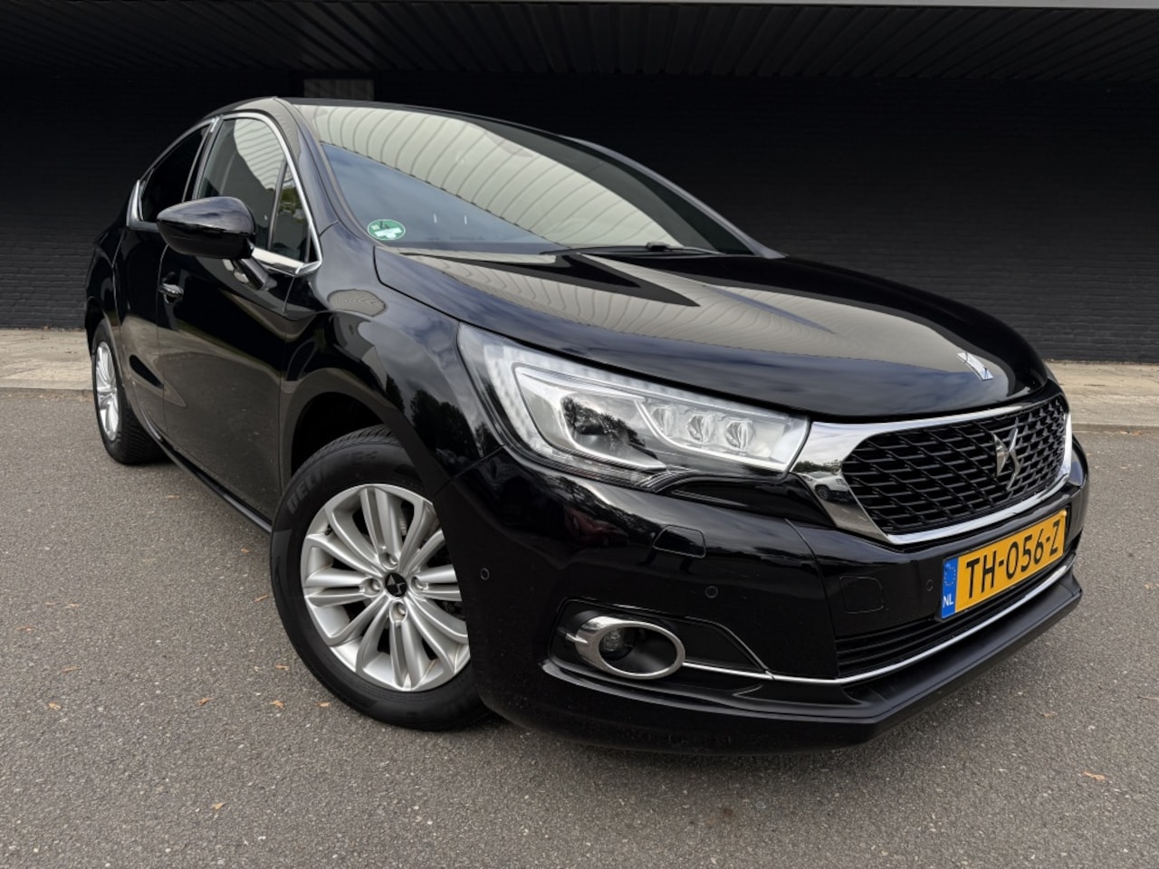 DS 4 Crossback - 1.6 THP Chic 1.6 THP Chic - AutoWereld.nl