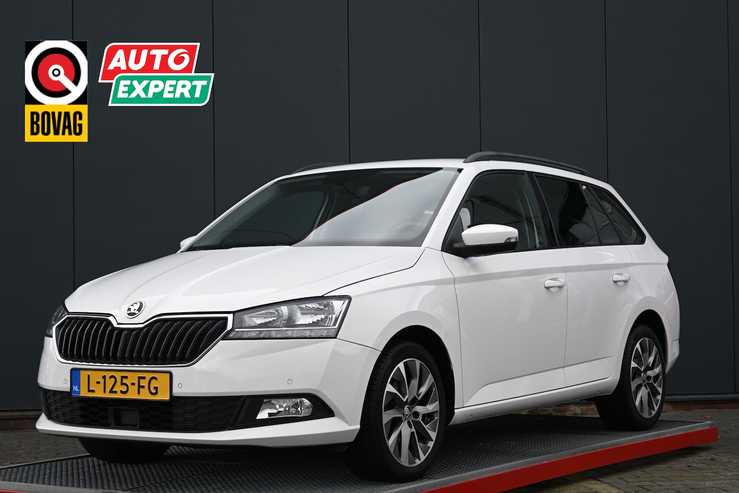 Skoda Fabia Combi - 1.0 TSI Business Edition trekhaak - AutoWereld.nl