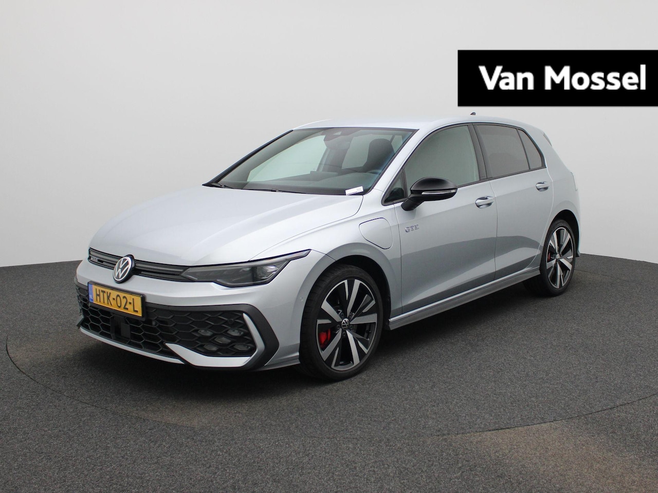 Volkswagen Golf - 1.5 eHybrid GTE | 272 PK| Origineel Nederlands | 1e Eigenaar | Navigatie | LED Matrix | Ac - AutoWereld.nl