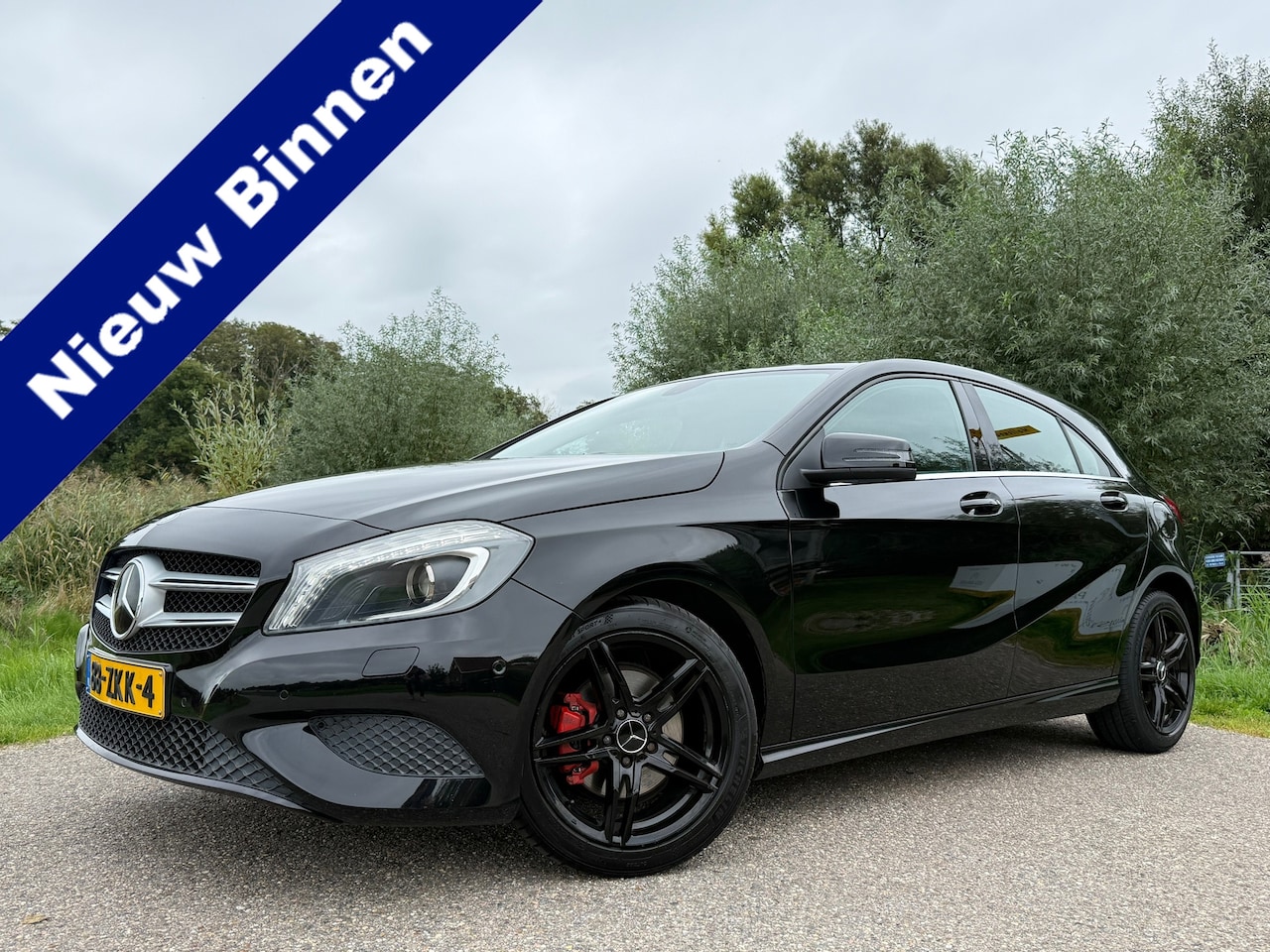 Mercedes-Benz A-klasse - 180 Ambition Automaat | Navi | H-Leder | Origineel Nederlands | Clima | 17" Velgen | PDC | - AutoWereld.nl