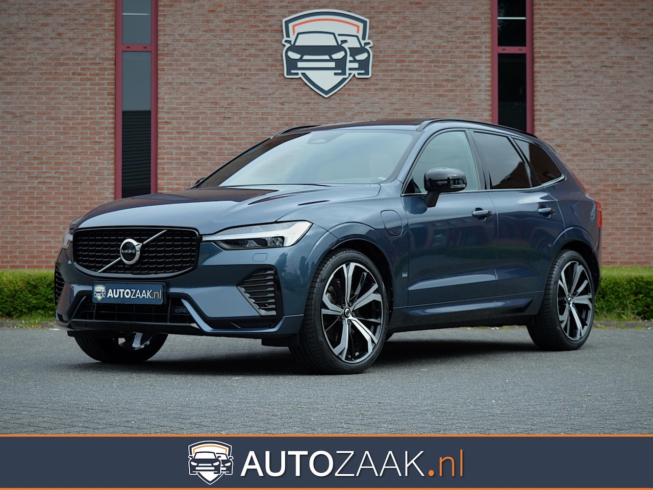 Volvo XC60 - T6 Recharge AWD Plus Dark | Luchtvering | SoH: 98% - AutoWereld.nl