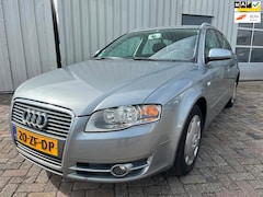 Audi A4 Avant - 2.0 TDI Pro Line Business - Koppeling defect, Rondom gebruikersschade, rookt wit