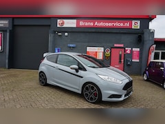 Ford Fiesta - 1.6 ST200