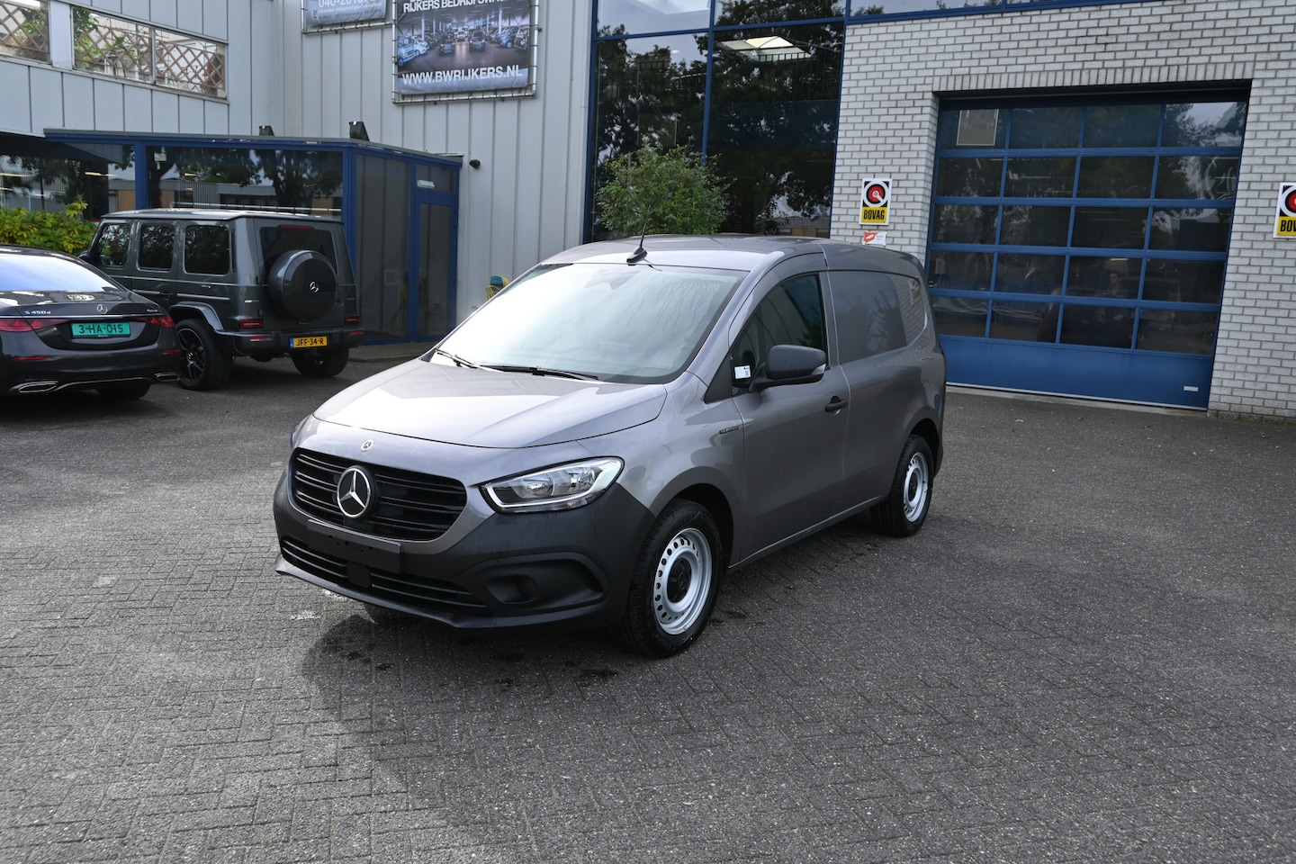 Mercedes-Benz eCitan - 112 L1 51 kWh AC 22kW/DC 75kW, Climate controle, Smartphone integratiepakket - AutoWereld.nl