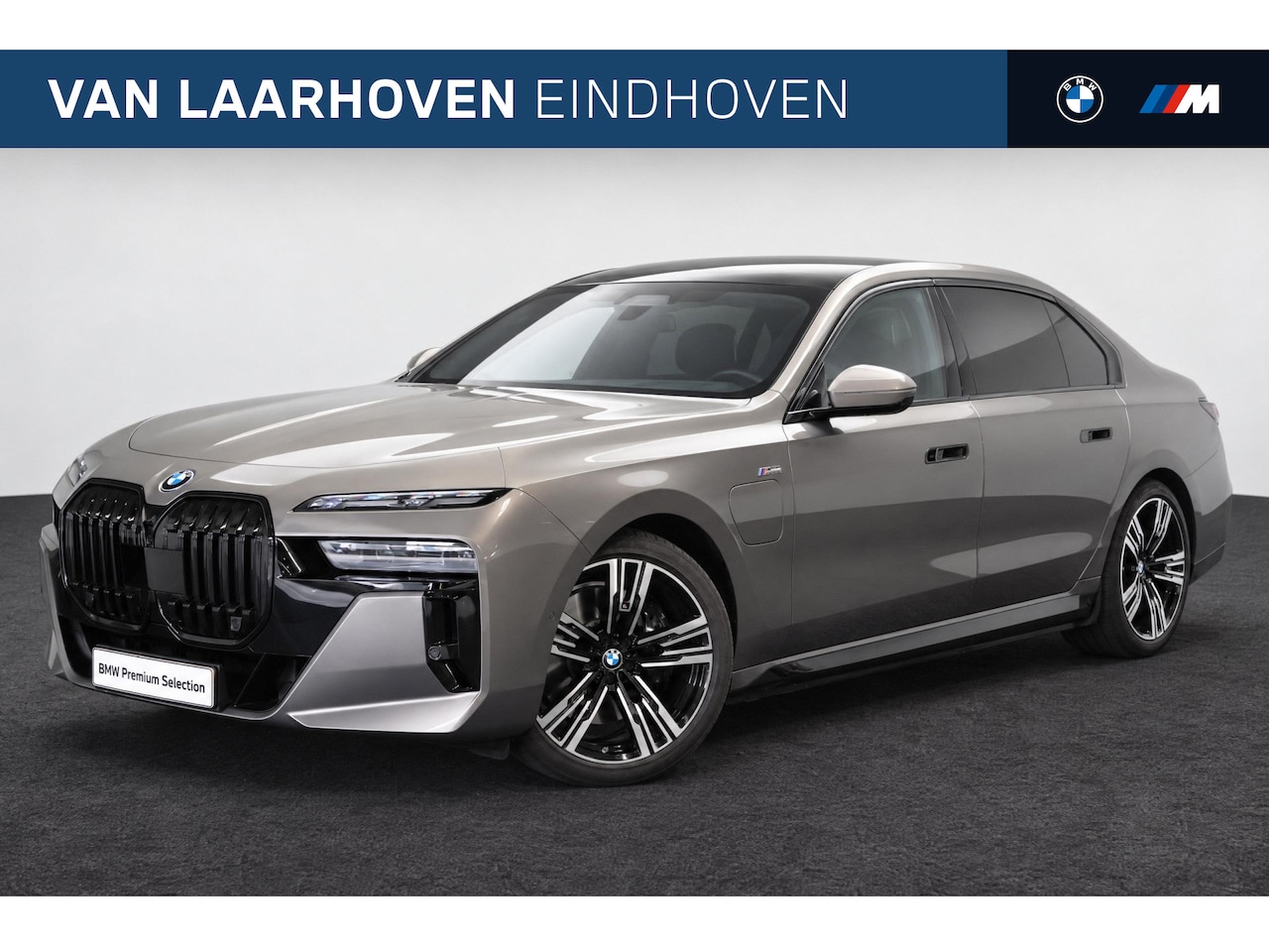BMW 7-serie - 750e xDrive High Executive M Sport Automaat / Panoramadak Sky Lounge / Trekhaak / Massagef - AutoWereld.nl