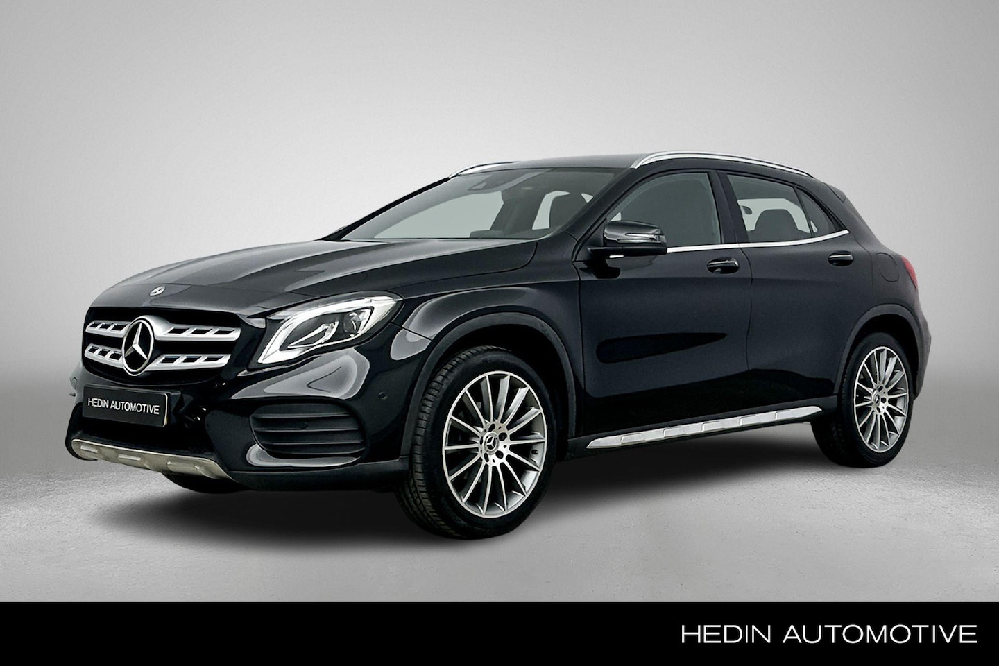 Mercedes-Benz GLA-Klasse - GLA 200 Automaat AMG Line | Premium Pakket | Zitcomfortpakket | Memory | Stoelverwarming | - AutoWereld.nl