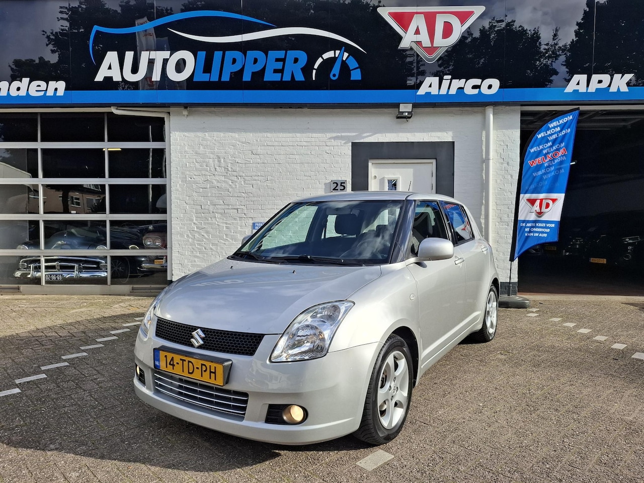 Suzuki Swift - 1.3 Shogun /Nieuwe apk bij aflevering/Airco/5 Drs/Lm velgen/All season banden - AutoWereld.nl
