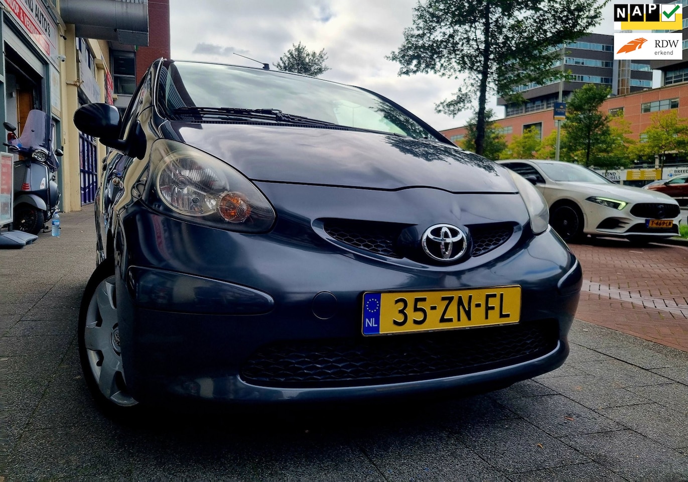 Toyota Aygo - 1.0-12V + 5drs Airco ElecRam Apk - AutoWereld.nl