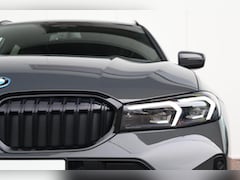 BMW 3-serie Touring - 330e | M-Sportpakket | Sportpakket Pro | Comforttoegang | Stoelverwarming | Harman Kardon