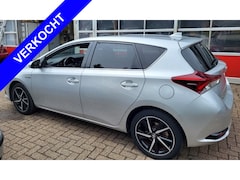 Toyota Auris - 1.8 Hybrid Dynamic Ultimate/Navi/Camera/DAB