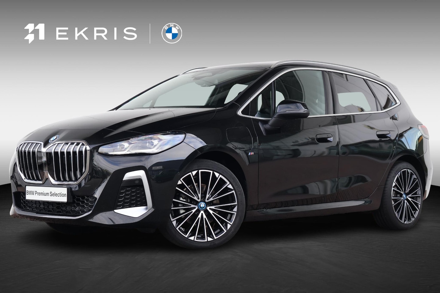 BMW 2-serie Active Tourer - 225e xDrive | M-Sportpakket | LED | Navigatie | Trekhaak | Schuifdak | Keyles go | Sportst - AutoWereld.nl