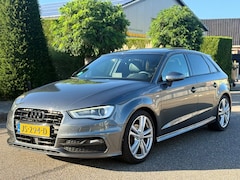 Audi A3 Sportback - 1.6 TDI S-Line 2016 Pano/Navi/Clima/Lmv