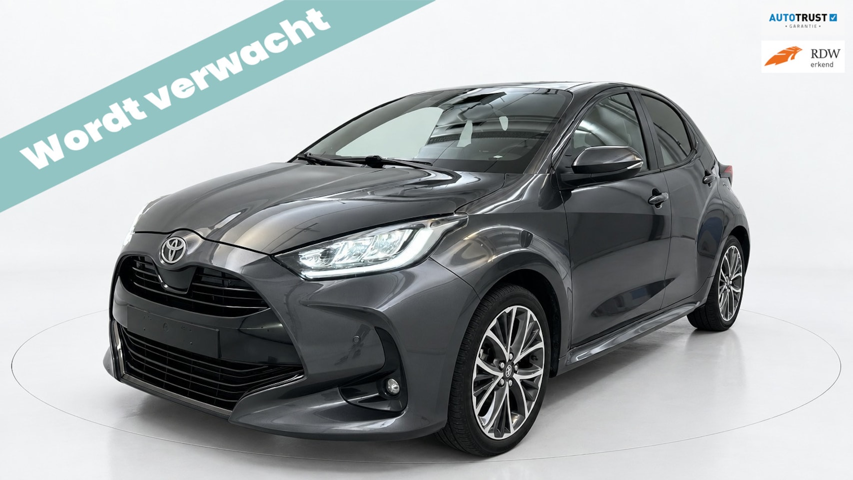 Toyota Yaris - 1.5 Hybrid 130 Executive|Technology Plus|Facelift Automaat|Camera|LED|JBL|Head Up|17inch - AutoWereld.nl