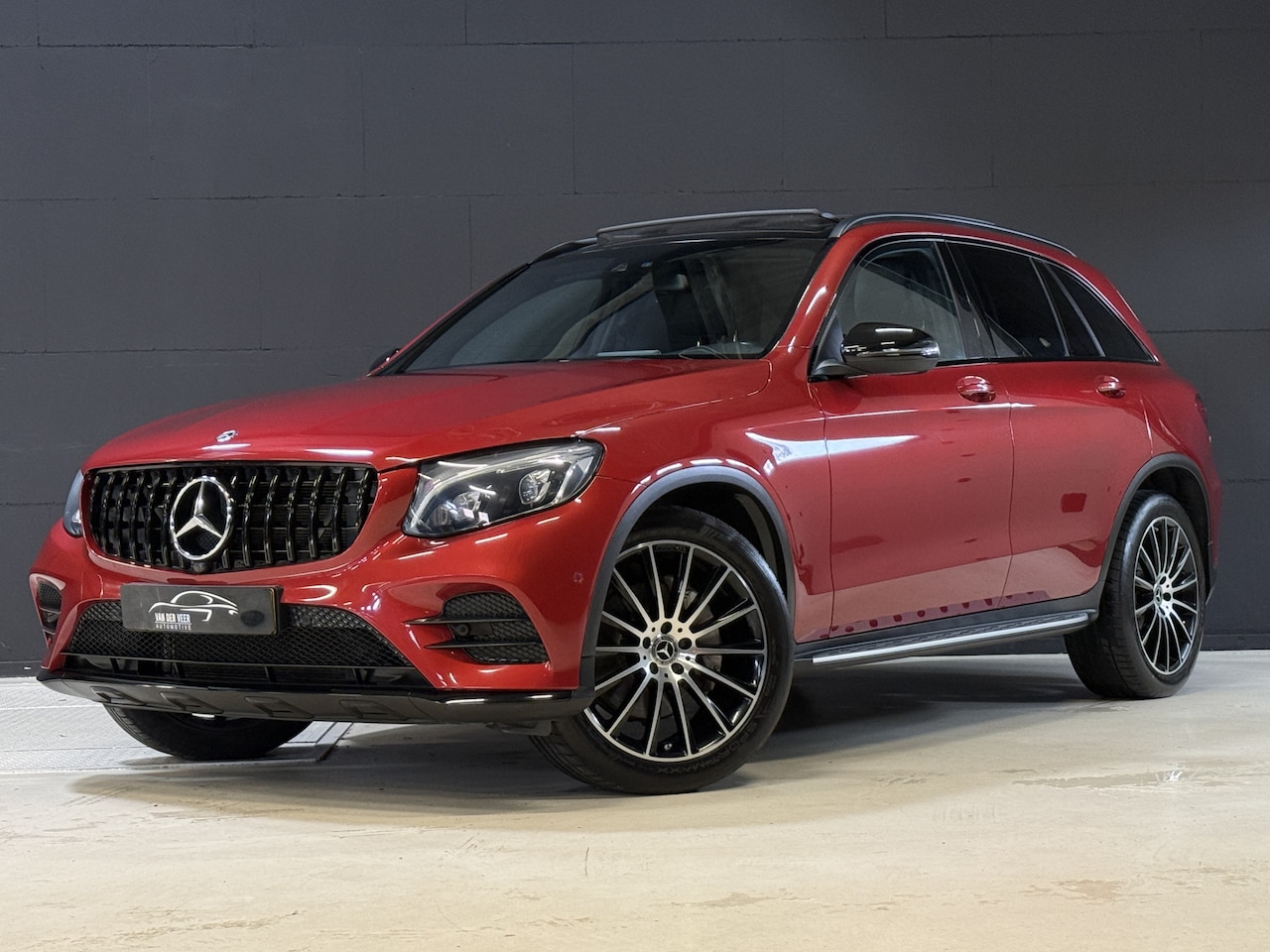 Mercedes-Benz GLC-klasse - 250 4MATIC AMG Line Premium | Panoramadak | Stoelverwarming | Camera - AutoWereld.nl