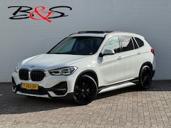 BMW X1 - XDrive25e eDrive Edition Trekhaak Leder Panorama dak Led Adaptieve cruise
