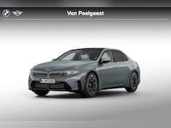BMW i3 - Sedan 50 xDrive First Edition | M Sportpakket | Innovation Pack | Trekhaak | Panoramadak