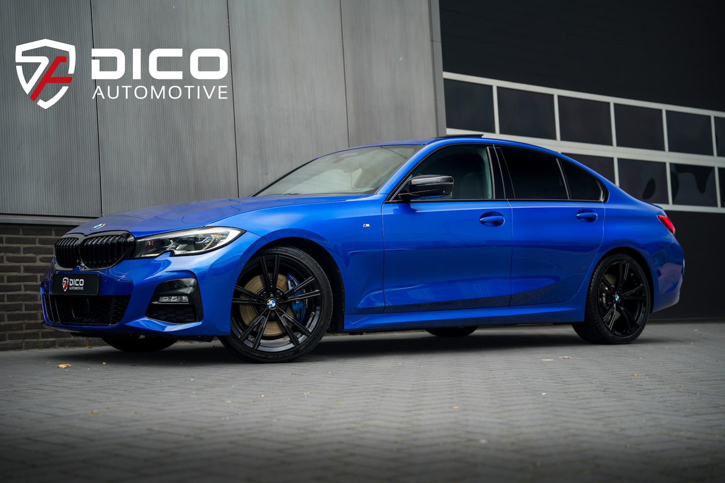 BMW 3-serie - 320i 184 pk High Executive M-Sport / Laser/ Pano-Dak/ ACC/ 360° Camera/ HUD/ H&K/ Keyless/ - AutoWereld.nl