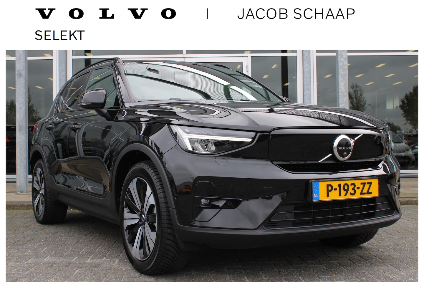 Volvo XC40 - Recharge Ultimate 70 kWh | Schuif/kanteldak | H&K Audio | El. stoelen | Pilot Assist | 360 - AutoWereld.nl