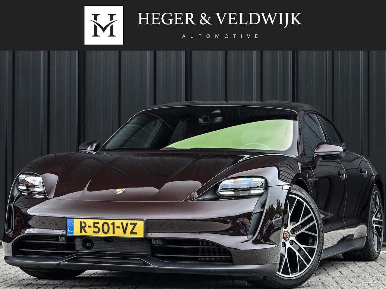 Porsche Taycan Sport Turismo - 79 kWh | NL-Auto | 18-Wegs Memory Seats | Luchtvering | Adaptive Cruise | BOSE | Camera | - AutoWereld.nl