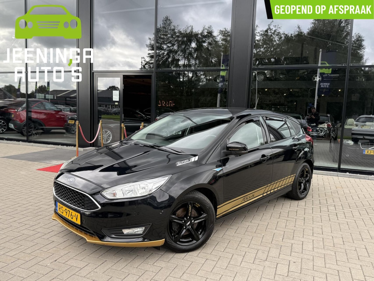 Ford Focus - 1.0 Titanium |Clima|Navi|Trekhaak|Camera - AutoWereld.nl