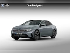BMW i3 - Sedan 50 xDrive First Edition | M Sportpakket | Innovation Pack | Trekhaak | Panoramadak