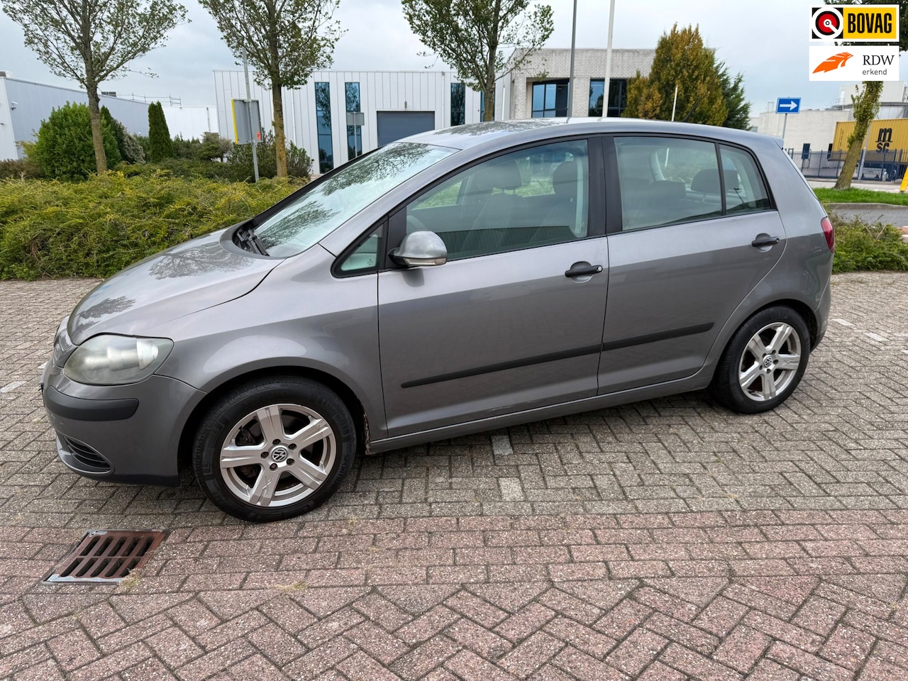 Volkswagen Golf Plus - 1.6 FSI Comfortline Business trekhaak elektrische ramen airco - AutoWereld.nl