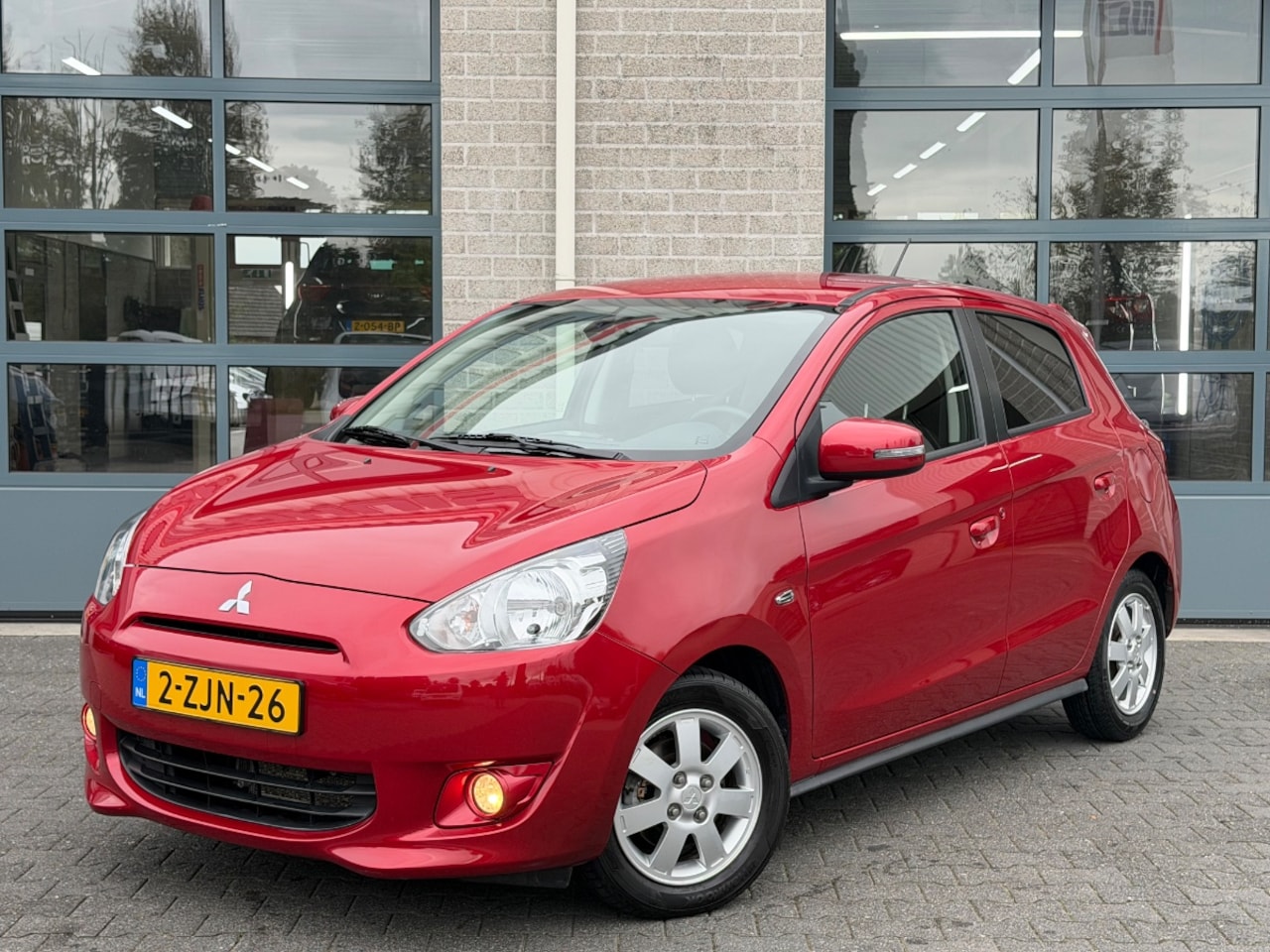 Mitsubishi Space Star - 1.2 Intense |AUTOMAAT| DEALER ONDERHOUDEN| - AutoWereld.nl