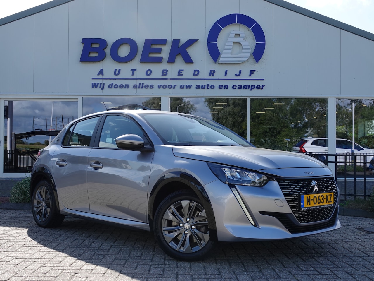 Peugeot e-208 - EV Blue Lease Active 50 kWh NAVI | LMV | PDC | CRUISE| AIRCO - AutoWereld.nl