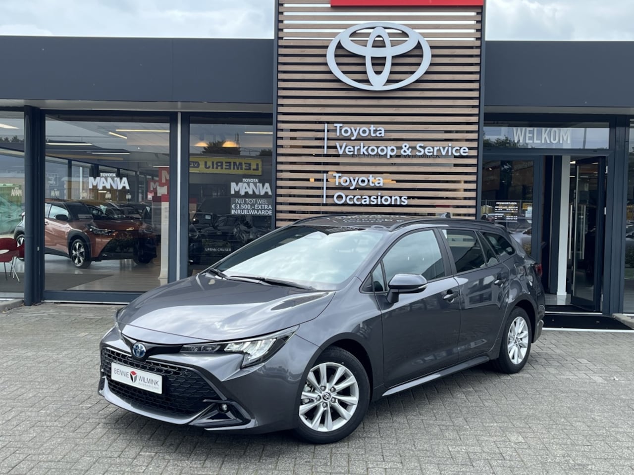 Toyota Corolla Touring Sports - Hybrid 140 Active - AutoWereld.nl