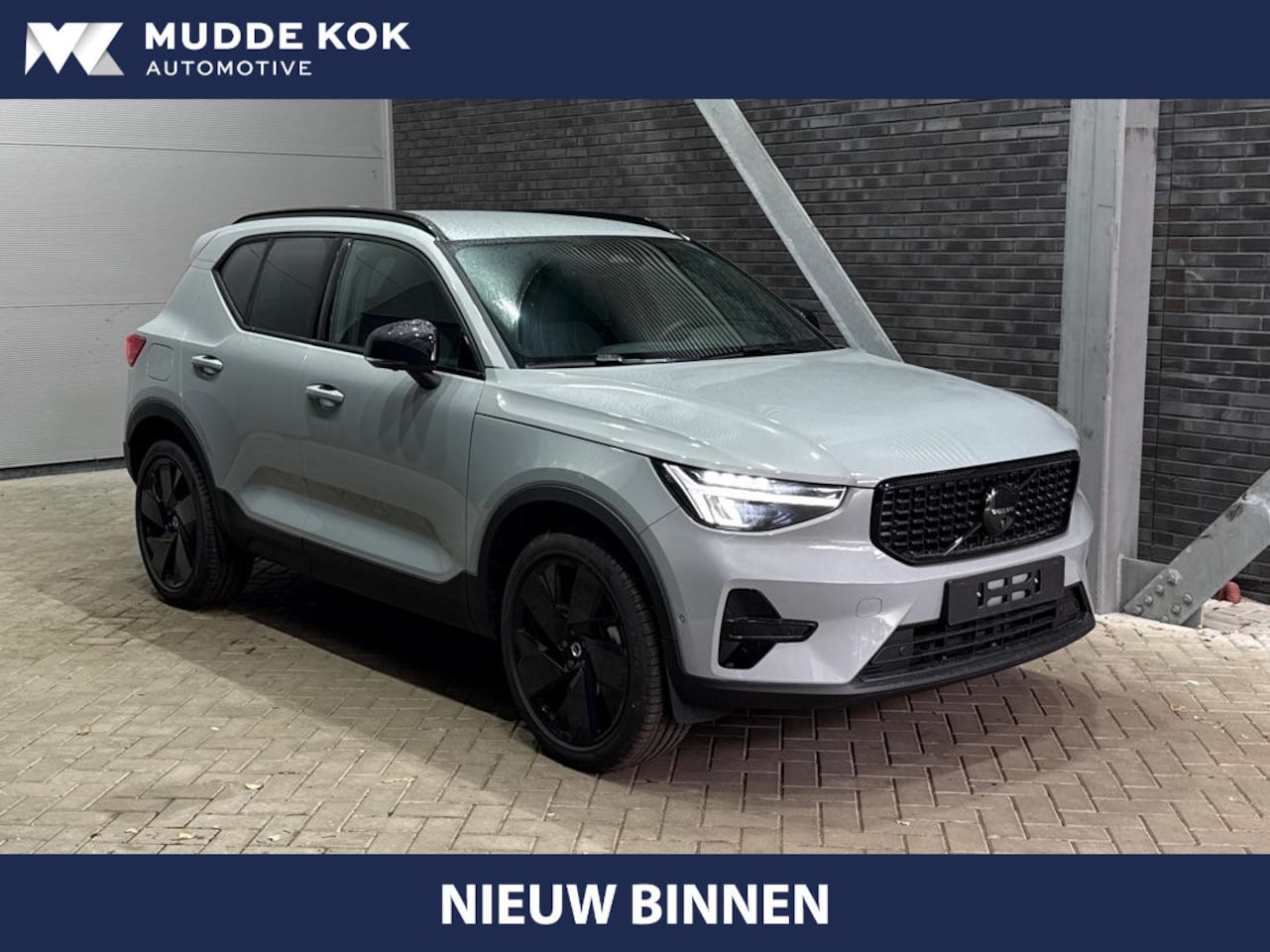 Volvo XC40 - 2.0 B3 Plus Black Edition | Harman/Kardon | BLIS | 360° Camera | Pilot Assist | Stoel+Stuu - AutoWereld.nl