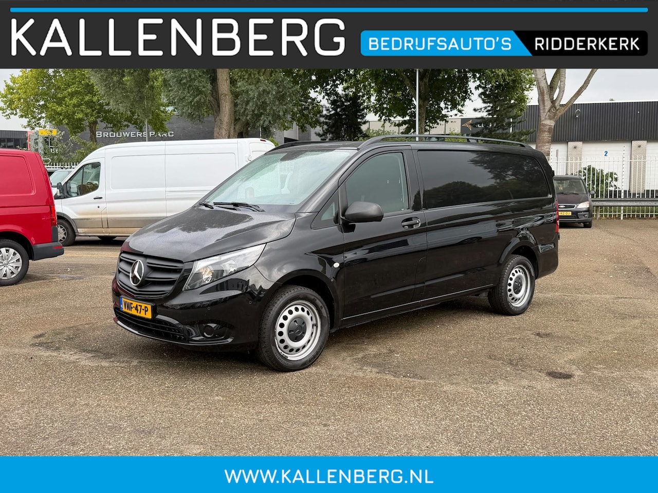 Mercedes-Benz Vito - 114 CDI Lang automaat / Trekhaak / Camera / App connect - AutoWereld.nl
