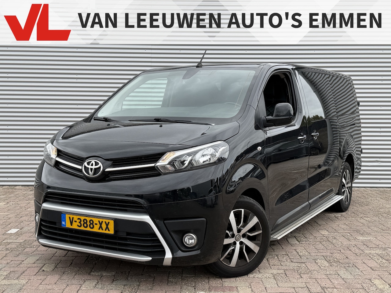 Toyota PROACE Long Worker - 2.0 D-4D Professional | Nieuw Binnen! | Stoelverwarming | Trekhaak | Cruise - AutoWereld.nl
