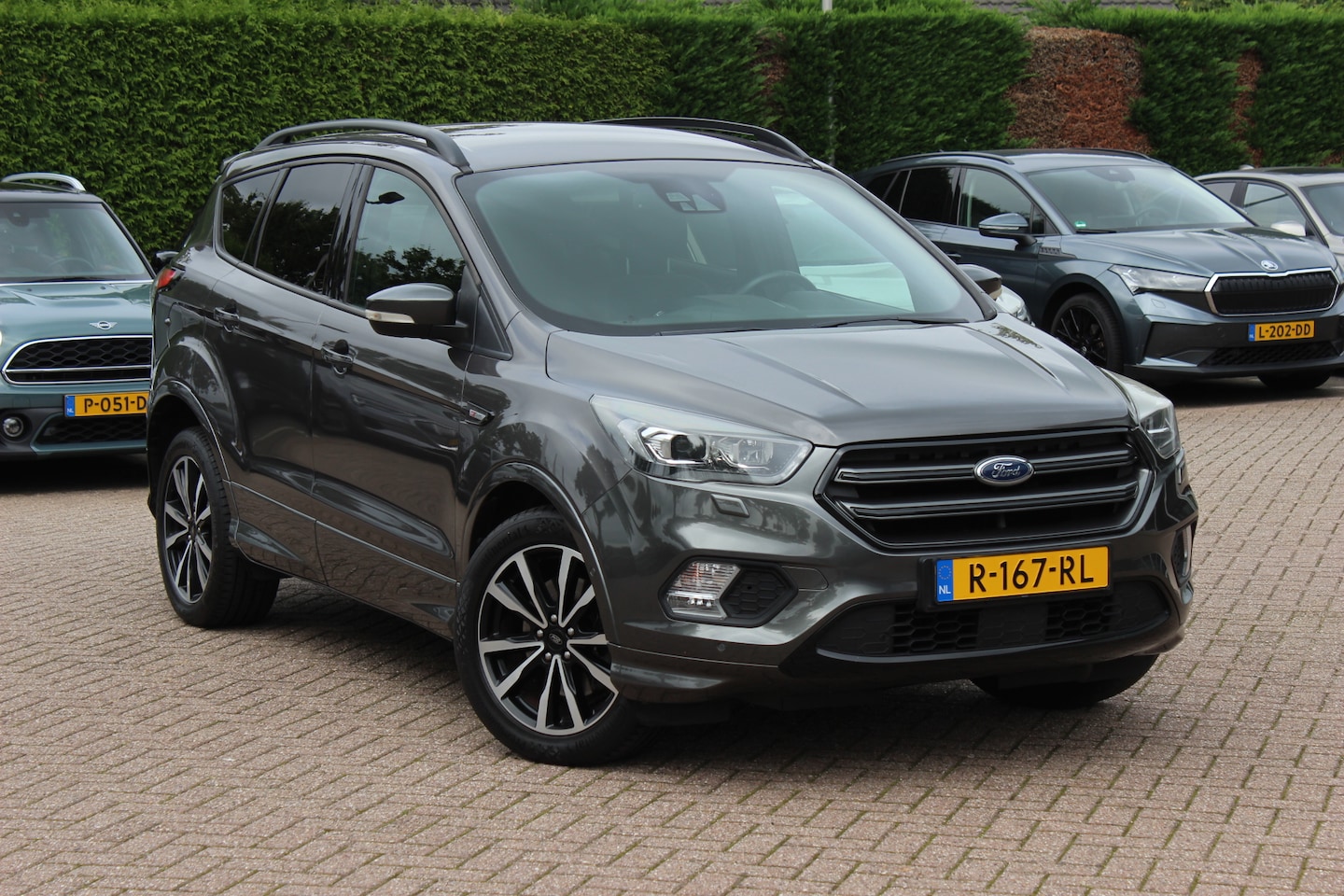Ford Kuga - 1.5 EcoBoost ST Line 182pk / Camera / CarPlay / Keyless / 18'' / Stoel+Stuurverwarming / D - AutoWereld.nl