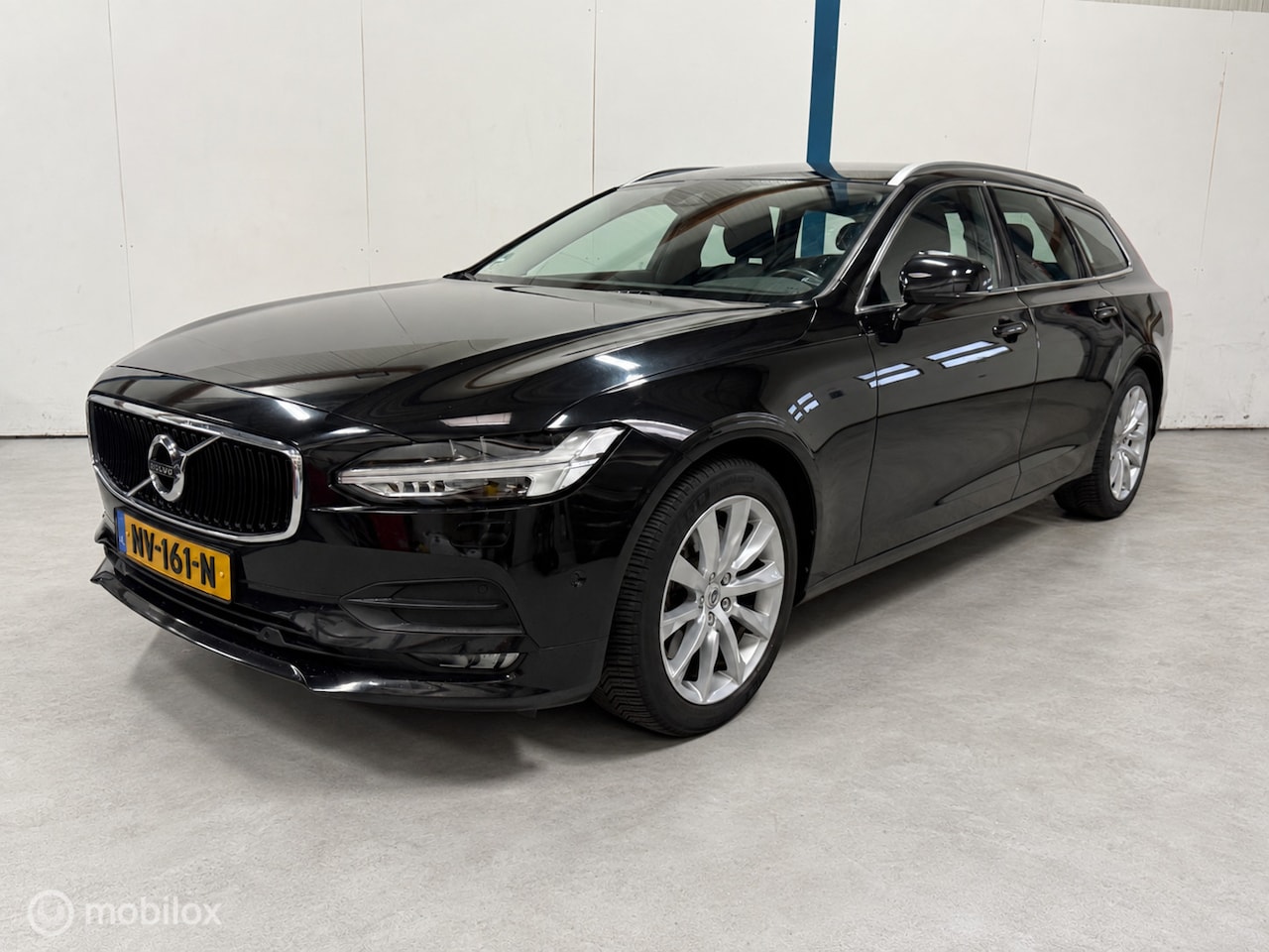 Volvo V90 - 2.0 T5 Momentum NL-AUTO / DEALERHISTORIE / LEER - AutoWereld.nl