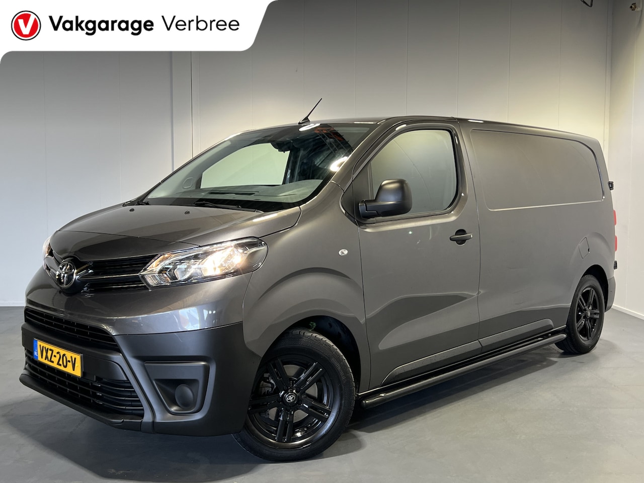 Toyota ProAce Worker - 1.5 D-4D Live | Navigatie | LM Velgen | | PDC Achter | Sidebars - AutoWereld.nl