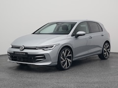 Volkswagen Golf - 1.5 eHybrid Life Edition | CAMERA | ADAPTIVE | STOEL- EN STUURVERW
