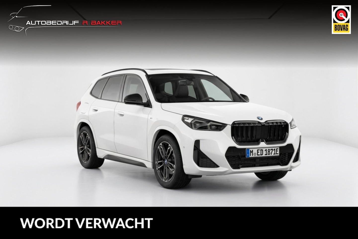 BMW iX1 - xDrive30 67 kWh // M-Sport | Panoramadak | Harman Kardon | HUD | Shadow Line | 360 camera - AutoWereld.nl