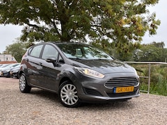 Ford Fiesta - 1.0 Style | '' 99.000 KM '' + Airco Nu € 5.975,