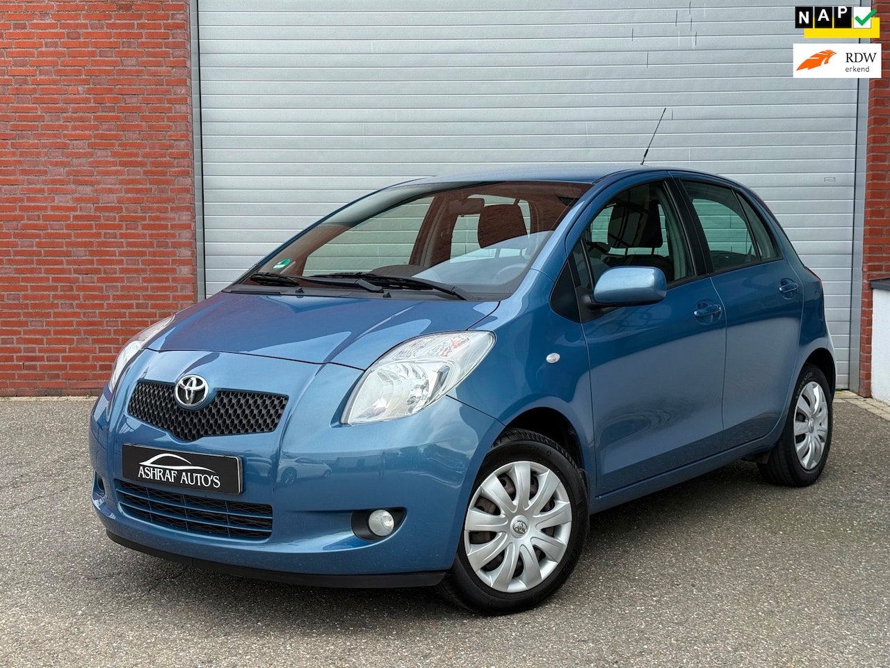 Toyota Yaris - 1.3 VVTi Sol| NAP| AIRCO| NEW APK| TREKHAAK | 1 E eigenaar - AutoWereld.nl