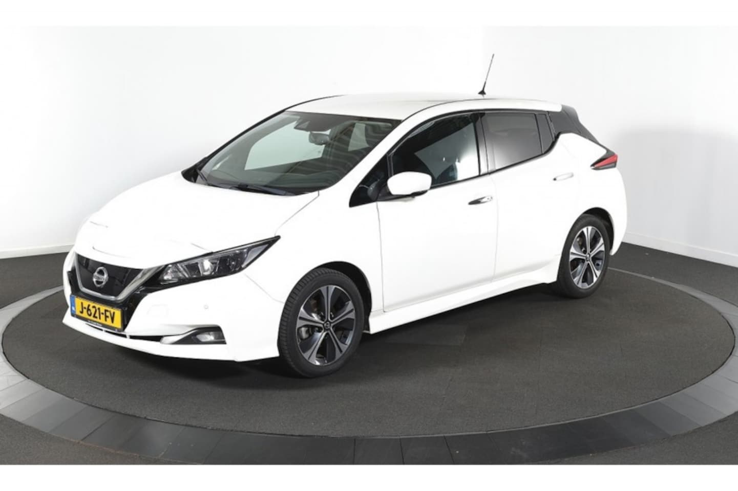 Nissan LEAF - N-Connecta 40 kWh N-Connecta 40 kWh - AutoWereld.nl
