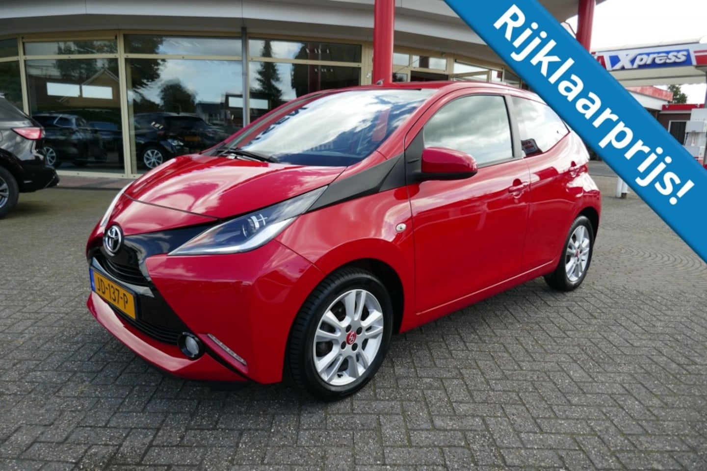 Toyota Aygo - 1.0 VVT-I X-PLAY  CAMERA/AIRCO/GROOT SCHERM/NIEUWE KOPPELING - AutoWereld.nl